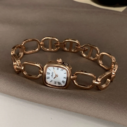 Rose Gold Elegance Timepiece: Minimalist Square Watch