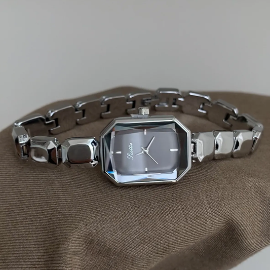 Urban Edge - Női ezüst gyöngyös láncóra fekete téglalap alakú arccal