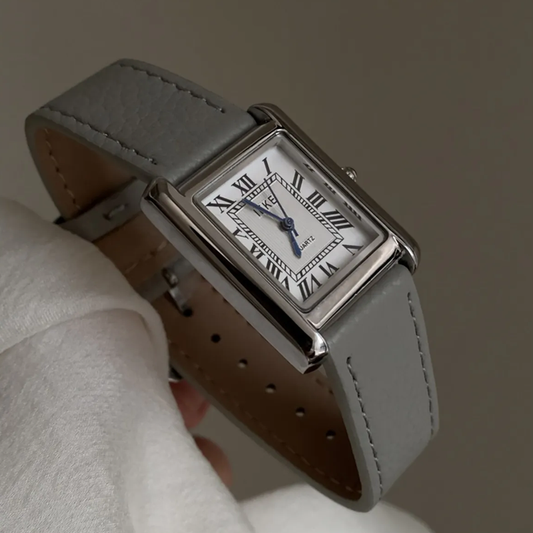 Montre romaine classique : montre carrée en cuir gris
