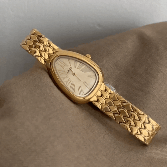 Serpenti Steel Timepiece: Snakehead Quartz Watch