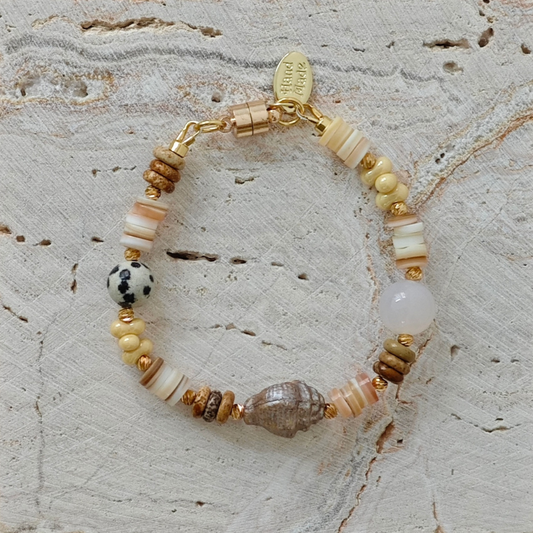 Handmade Seashell & Beaded Holiday Bracelet|Coastal Memory