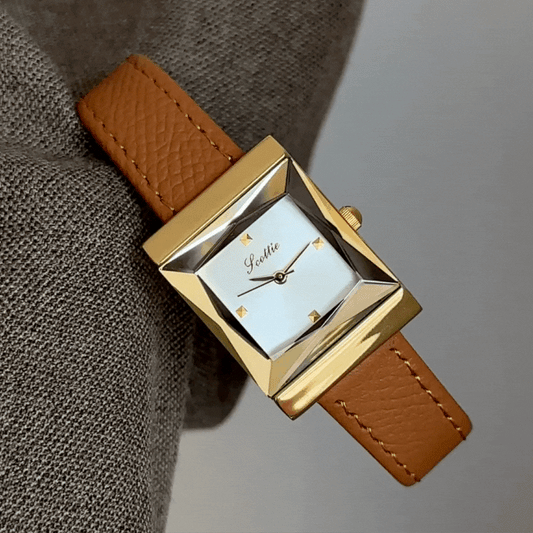 Retro Grace – Brown Leather Strap Women’s Quartz Watch with Gold Square Case