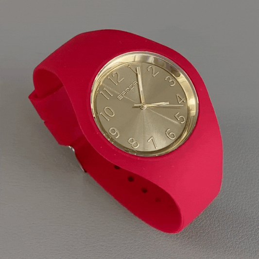 Sporty Chic – Women’s Red Silicone Strap Quartz Watch with Large Gold Round Dial