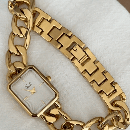 Vintage Elegance Gold Rectangular Watch with Alloy Bracelet & Precision Quartz Movement