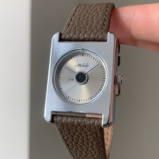 Litchi Luxe Timepiece: Square Leather Quartz Watch