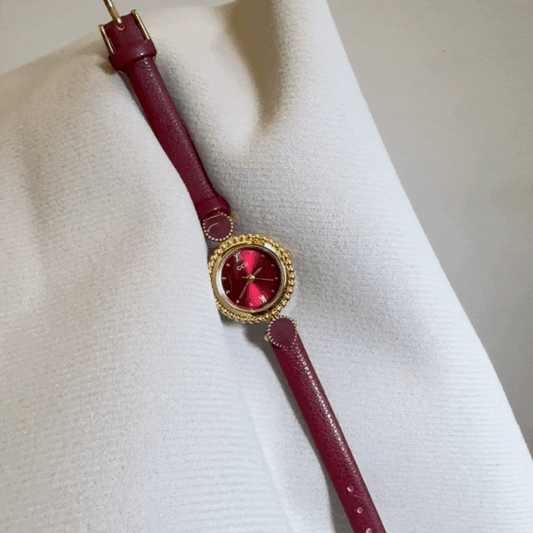 Red Women’s Watch – Vintage Round Dial Quartz Watch with Gold Case & Leather Strap | Amour
