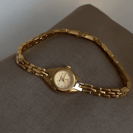 Zlatna narukvica nadahnuta Francuskom s sitnim okruglim biranjem: Lady's Quartz Watch