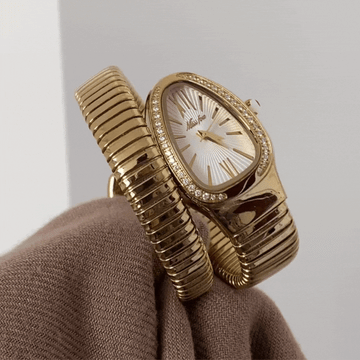 Golden Serpenti Bracelet Watch: Elastic Band with Diamond-Accented White Dial