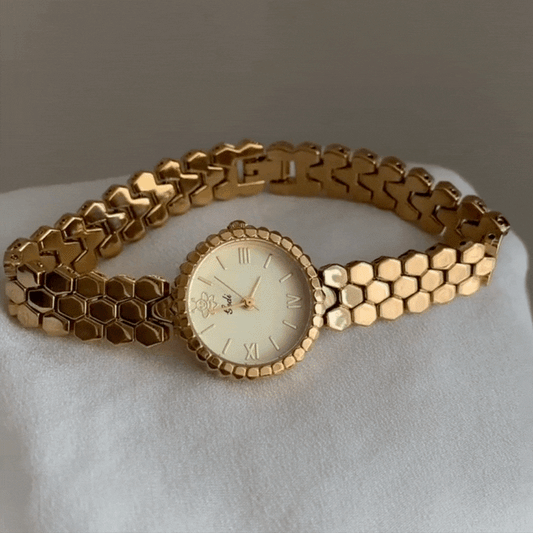 Golden Hive – Honeycomb Bracelet Watch with Round Gold Dial