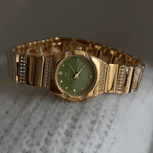 Bezvremenska sofisticiranost: Zlatna narukvica od bambusa i zeleni brojčanik Quartz Watch