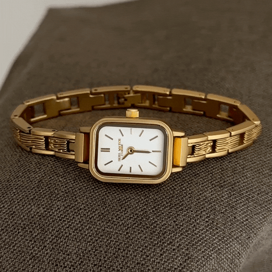 Elegant Women’s Quartz Watch – Gold Slim Strap with Rectangular White Dial