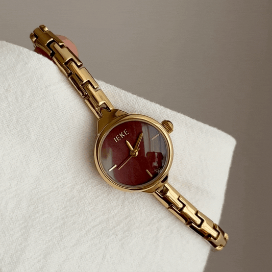 Minimalist Gold Thin Strap Watch with Angola Red Round Dial – Women’s Quartz Watch