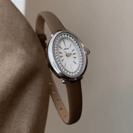 Montre Elephant Grey : Montre ovale argentée