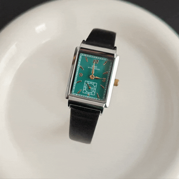 Zwart lederen band Quartz Watch voor vrouwen - Peacock Green Square Dial, Elegant & Timeless