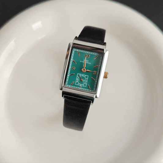 Montre à quartz pour femme avec bracelet en cuir noir – Cadran carré vert paon, élégante et intemporelle