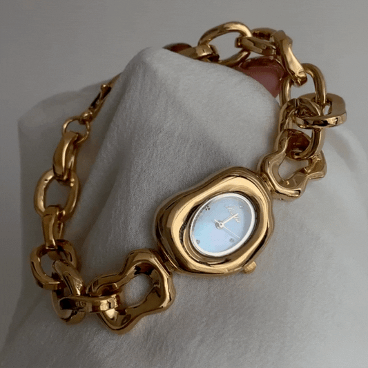 Pearl Whisper – Mother-of-Pearl Dial Watch with Artistic Chain Bracelet