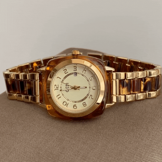 Fashion Amber Pattern Gold-Tone Women’s Quartz Watch – Stylish Round Dial Ladies Wristwatch