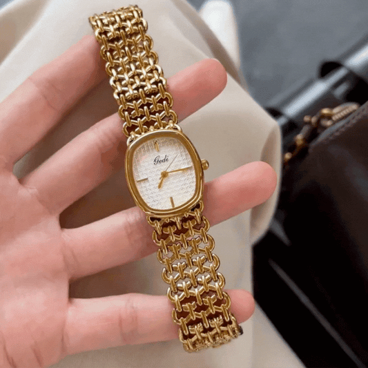 Lace-Woven Metal Strap Women’s Oval White Dial Quartz Watch Elegant Style