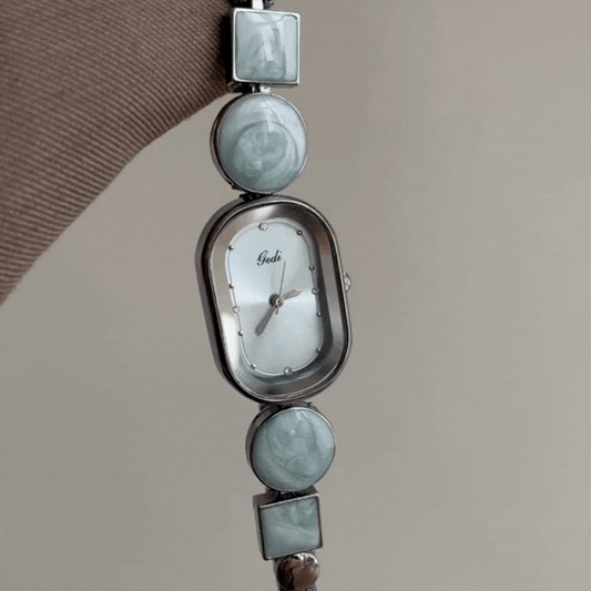 Geometric Link Bracelet Watch – Oval Silver Dial for Women