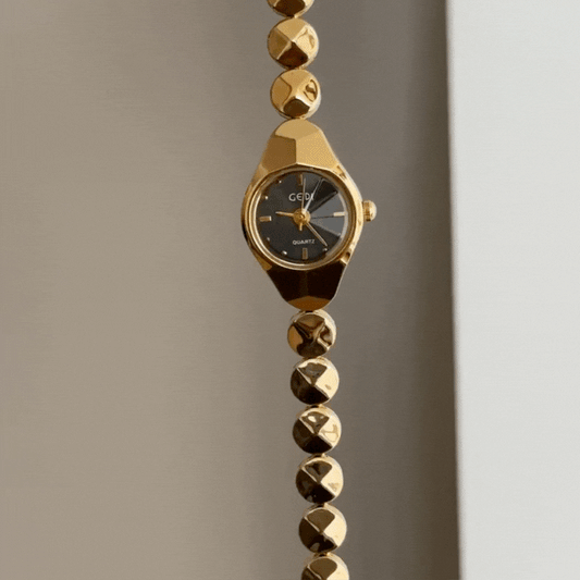 Urban Black Round Dial Watch – Gold Bezel & Gold Alloy Bracelet Quartz