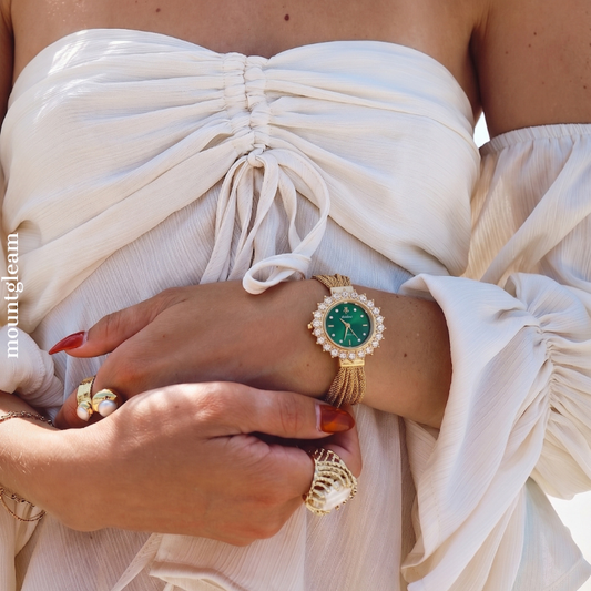 Vintage Green Dial Watch: Gold Sunflower Diamond Bezel & Mesh Bracelet, Quartz