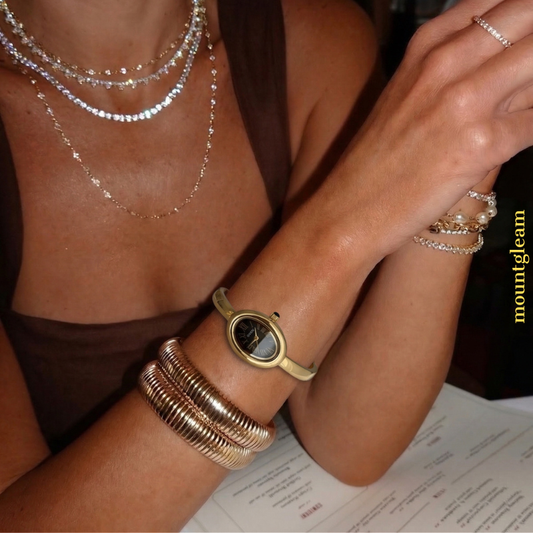 Black Tonneau Gold Bangle Watch for Women – Elegant Quartz Timepiece