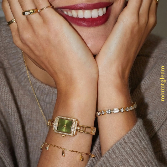 Emerald Green Dial Gold Bracelet Watch – Elegant Women’s Timepiece