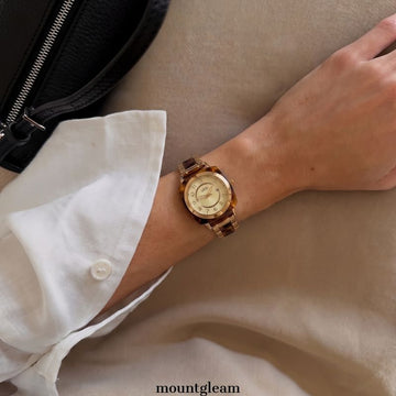 Geometric Mix: Gold Round Dial Watch with Brown Rectangular Bezel & Gold-Brown Alternating Alloy Bracelet