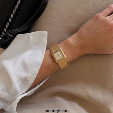 Total Gold Radiance：Gold Square Dial Watch – Gold Square Bezel & Gold Stainless Steel Bracelet Quartz
