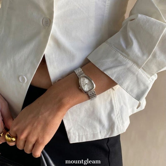 Silver Serpenti Timepiece: Steel Bracelet Snake-Shaped Quartz Watch