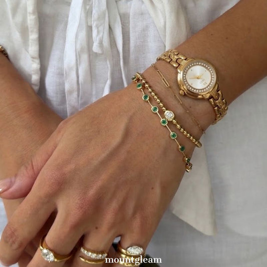 Versatile Radiance: Elegant White Diamond Dial Watch with Gold Alloy Bezel & Bracelet