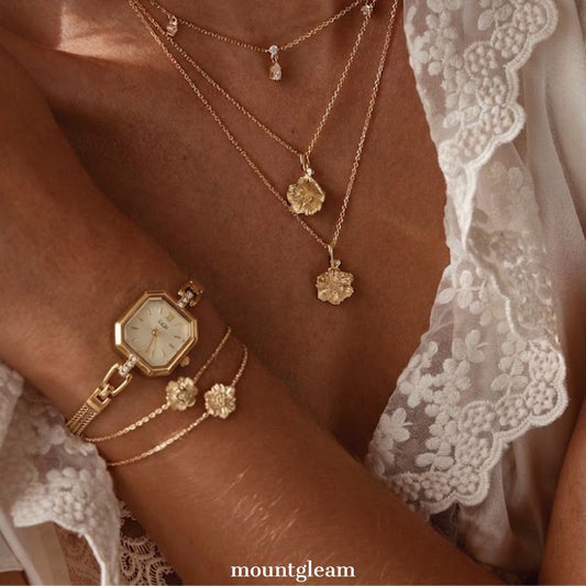 Zarte Damen-Quarzuhr „Sugar Cube“ mit goldenem Armband – Klein & Elegantes Design