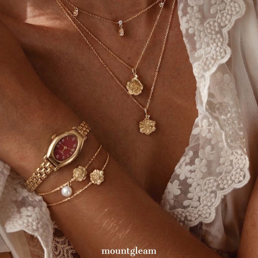 Elegante rot-ovale Golduhr – Ein Vintage-Statement für Damen