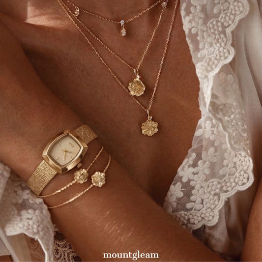 Retro Luxury Gold Tonneau Watch with Brushed Alloy Bracelet - Quartz