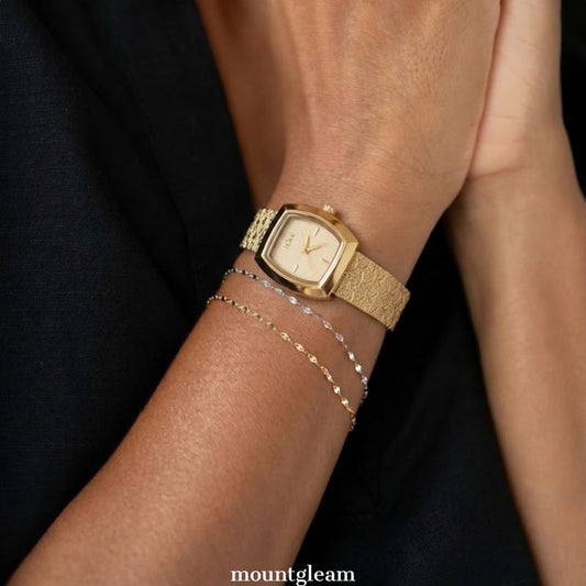 Retro Luxury Gold Tonneau Watch with Brushed Alloy Bracelet - Quartz