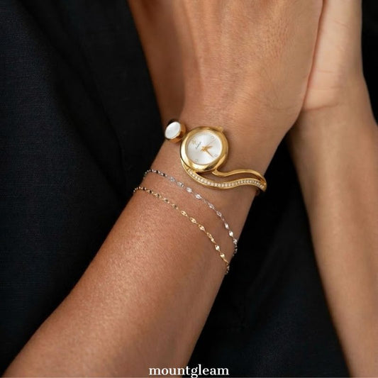 Elegant Gold Bangle Watch for Women – Diamond Round Dial Quartz Bracelet