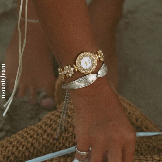 Gold Women’s Watch – Watch with Snowflake Crystal Bezel & Mother-of-Pearl Dial | Frost