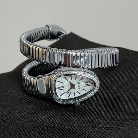 Mythical Glamour：White Serpent Dial Bangle Watch – Silver Serpent Case & Silver Serpent-Coil Stainless Steel Bracelet Quartz