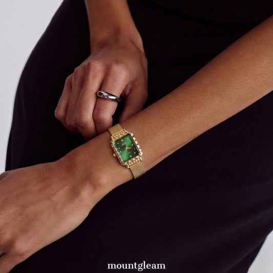 Vert Élégance: Gold French Vintage Quartz Watch with Thin Strap & Green Rectangular Dial