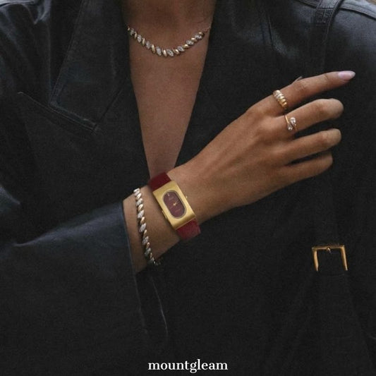 Montre Crimson Luxe : Montre rectangulaire Ancona en cuir rouge et acier