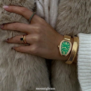 Luxe Gold & Green Serpenti: Diamond-versierd kwartshorloge