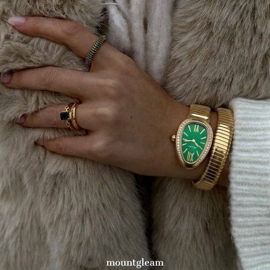 Luxe Gold & Green Serpenti: Diamond-versierd kwartshorloge