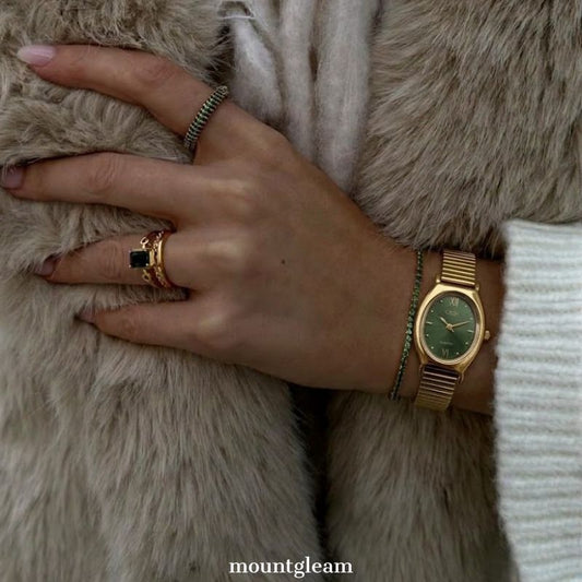 Unique Women’s Quartz Watch – Green Oval Dial with Gold Stainless Steel Band, Waterproof Elegant Design
