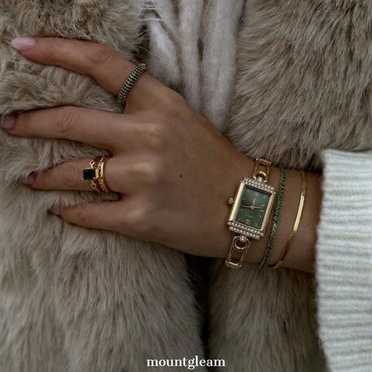 Nature-Inspired Luxe：Green Square Dial Watch – Gold Square Case & Gold Stainless Steel Band Quartz