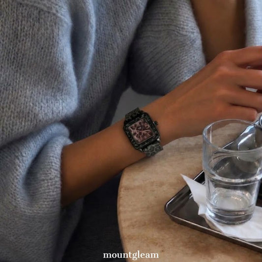 Trendy Women’s Quartz Watch – Black Leopard Print Square Dial Fashion Wristwatch