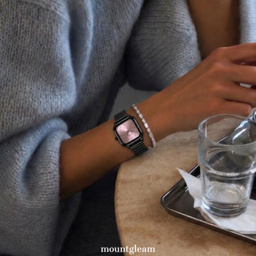 Midnight Rose - Reloj de pulsera negra para mujeres con cara cuadrada rosa