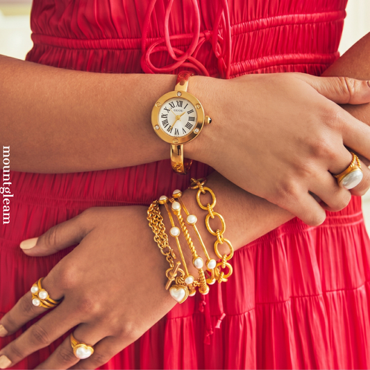 Elegant Gold Bangle Watch for Women – White Dial Quartz Bracelet Watch