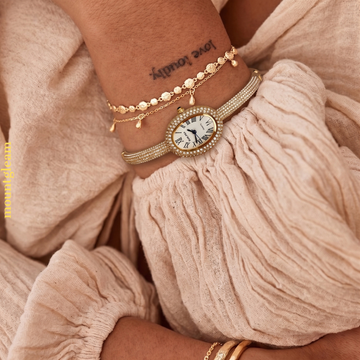 Elegant Diamond‑Studded Gold Bangle Watch – Full Diamond Tonneau Case Women’s Watch