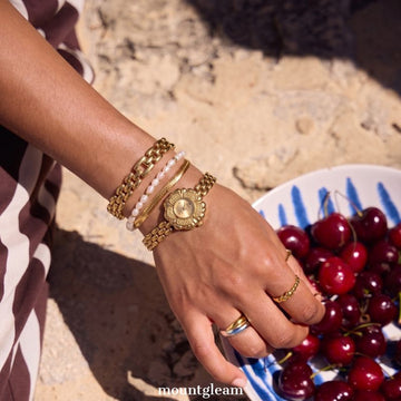 Vintage Gold Camellia Watch for Women – Floral Bracelet Design
