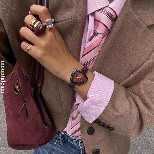 Crvene žene Watch - Nepravilni trokut lice Dainty Watch kožni remen Jedinstveni stil | Plamen